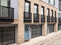 Building Photo - 241 Domain Way