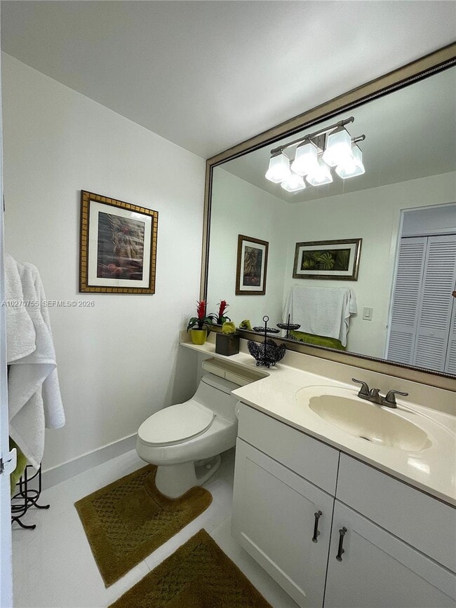 Building Photo - 3505 S Ocean Dr