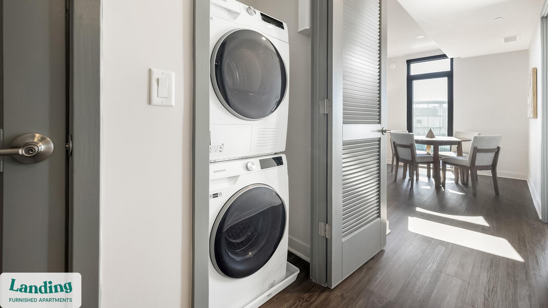 Building Photo - 350 Maple Dr SW