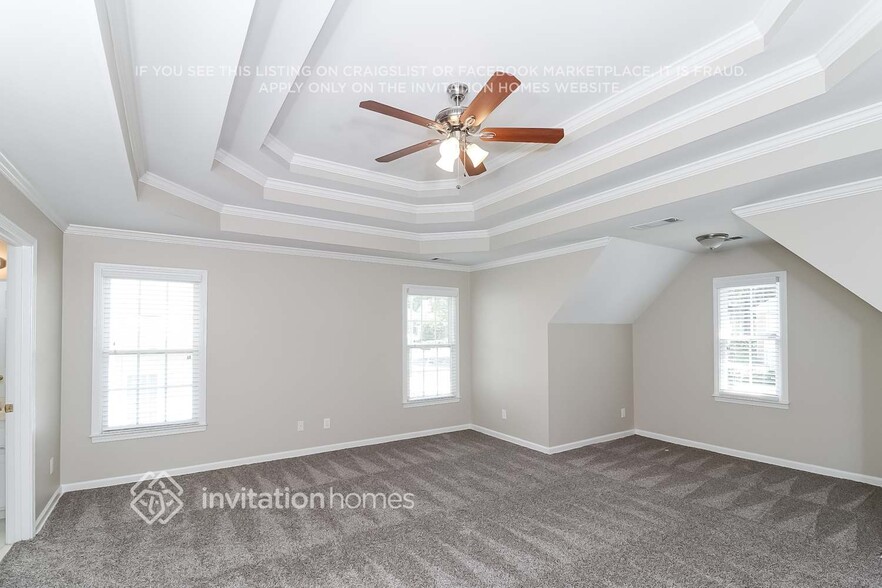 Building Photo - 3843 Laurel Dr NW
