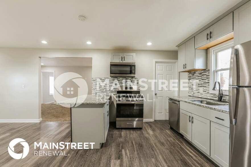 Building Photo - 4823 N Brighton Ave