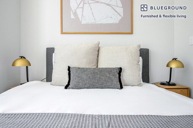 Building Photo - 1210 S Indiana Ave