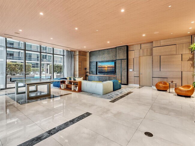 Building Photo - 45 SW 9th St