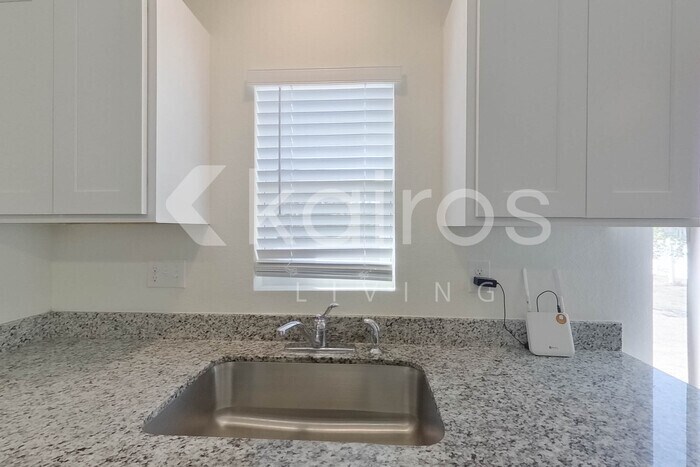 Building Photo - 262 Grenada St NW