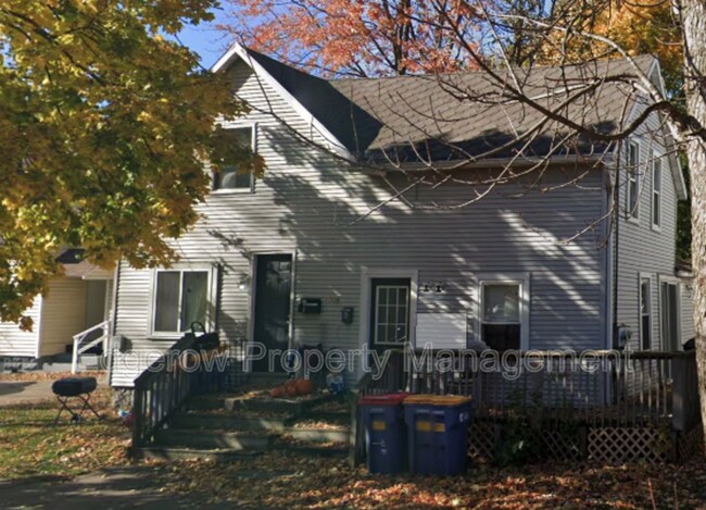 Primary Photo - 1009 Quarry Ave NW