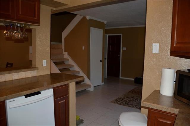 Building Photo - 839 Dublin Dr