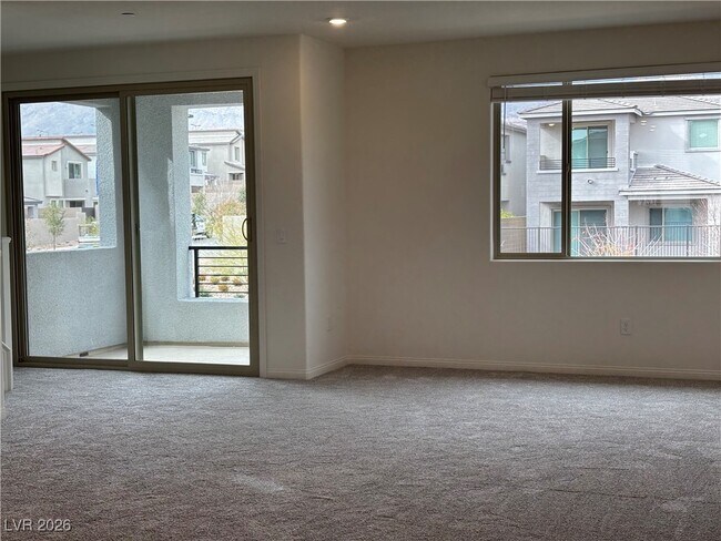 Building Photo - 1505 Little Penguin St