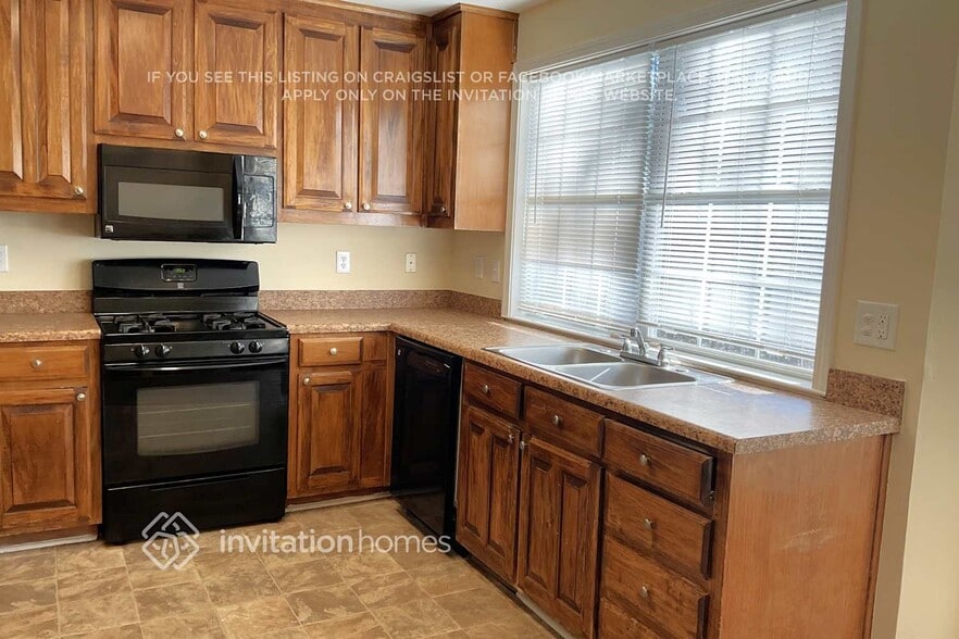 Building Photo - 9055 Ponderosa Trail