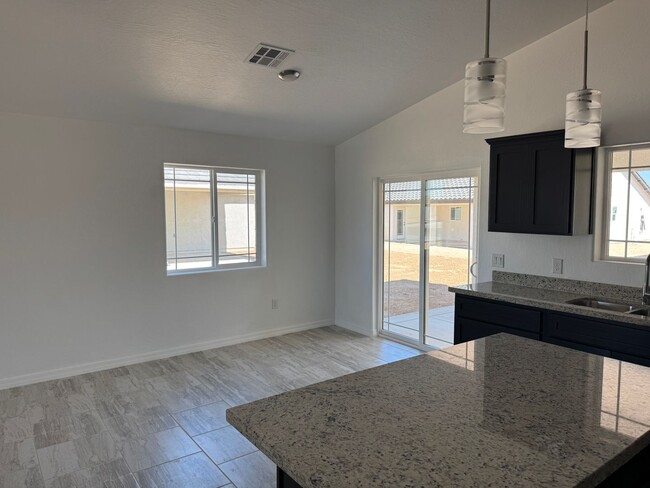 Building Photo - Brand New 3 bedroom home with 2 car garage...