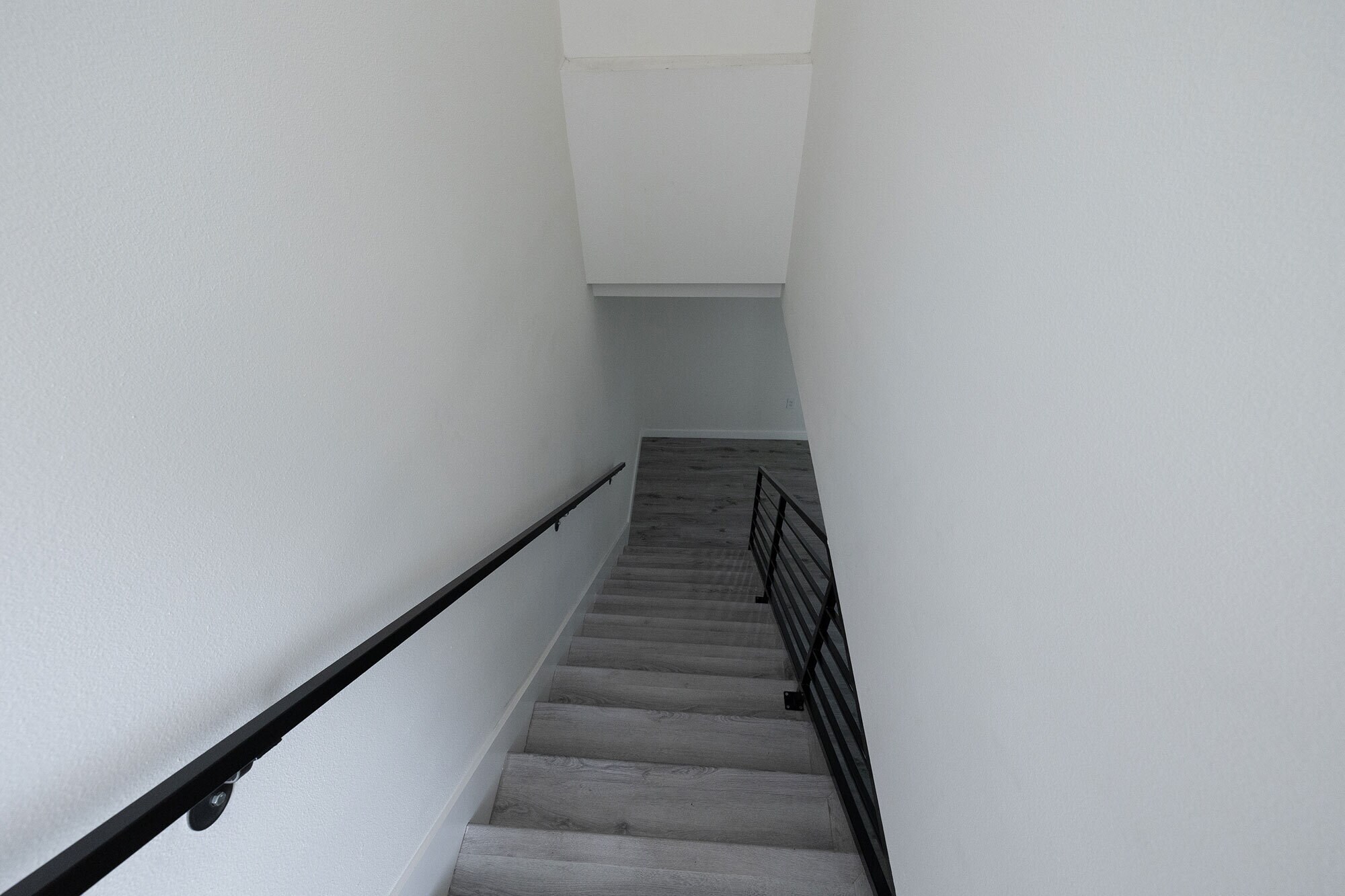 Building Photo - 1128 W 39th St