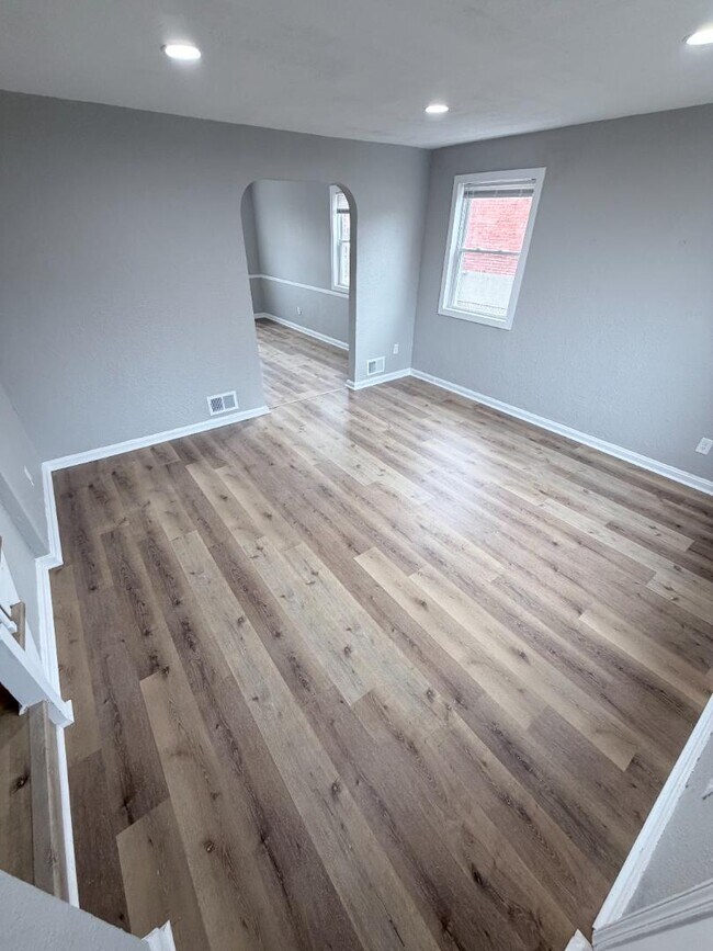 Building Photo - 5425 Whitlock Rd