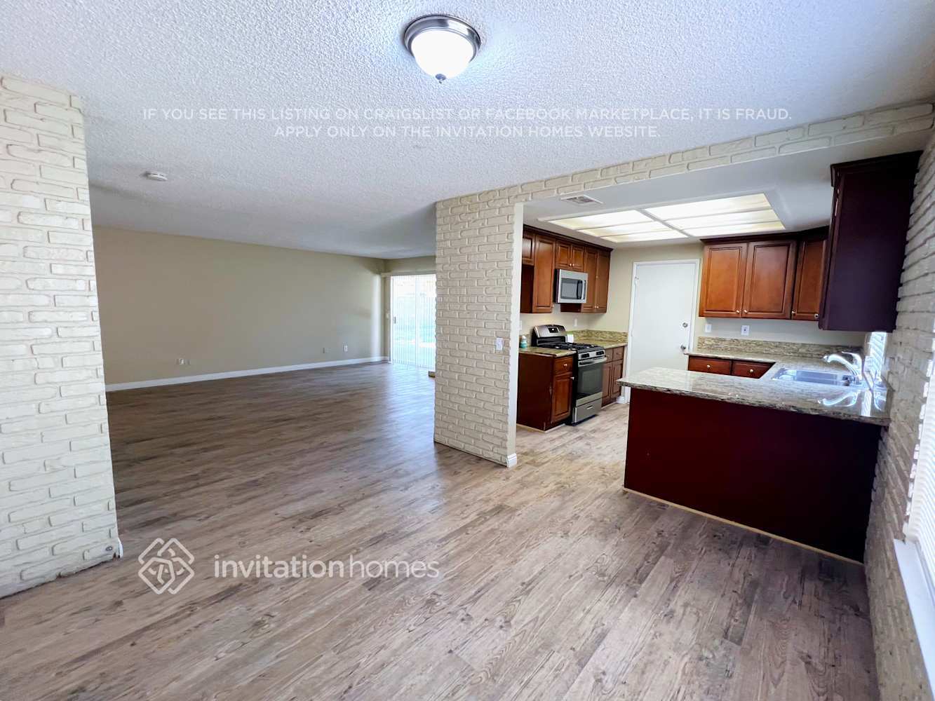 Building Photo - 8770 Buckeye Ct