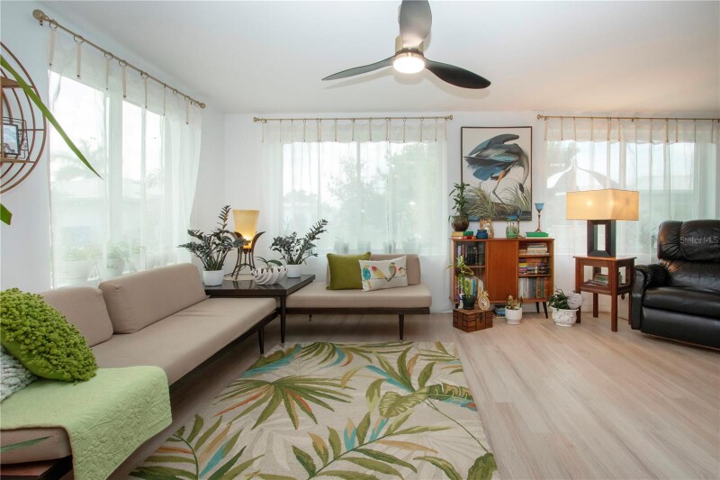 Building Photo - 3906 Chinaberry Rd