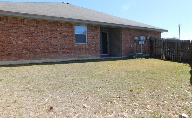 Building Photo - 301 A Crk