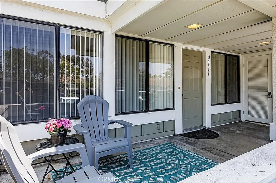 Building Photo - 25644 Mont Pointe