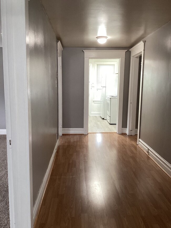 Building Photo - 248-250 E. Main St