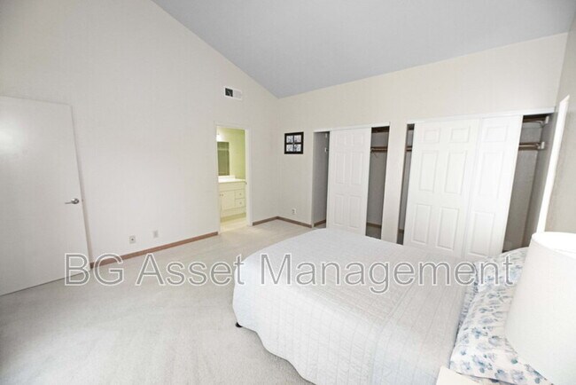 Building Photo - 1830 Weir Dr