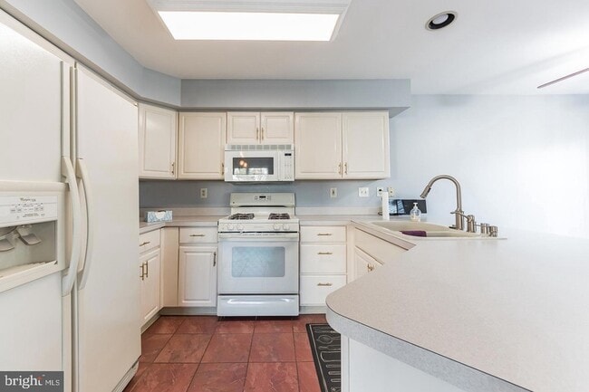 Building Photo - 926 Bentley Ct