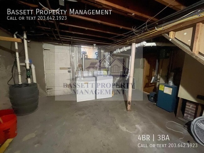 Building Photo - 135 Evergreen Ave