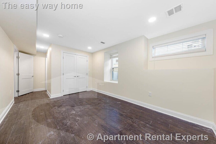 Building Photo - 70 Stanley Ave