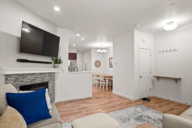 Building Photo - 28749 SW Costa Cir E