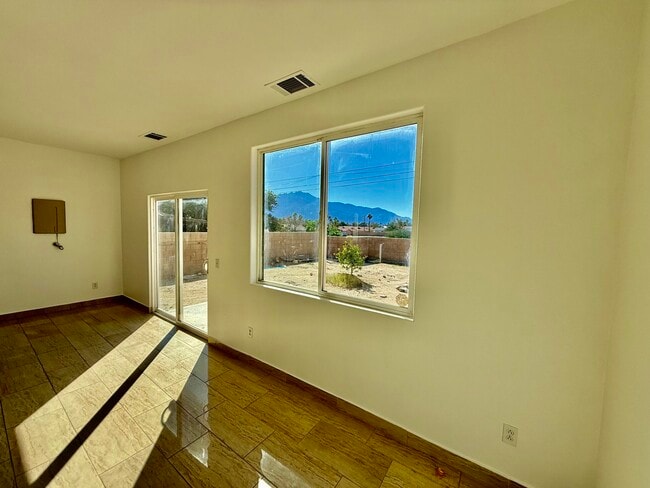 Building Photo - 13827 Luis Dr