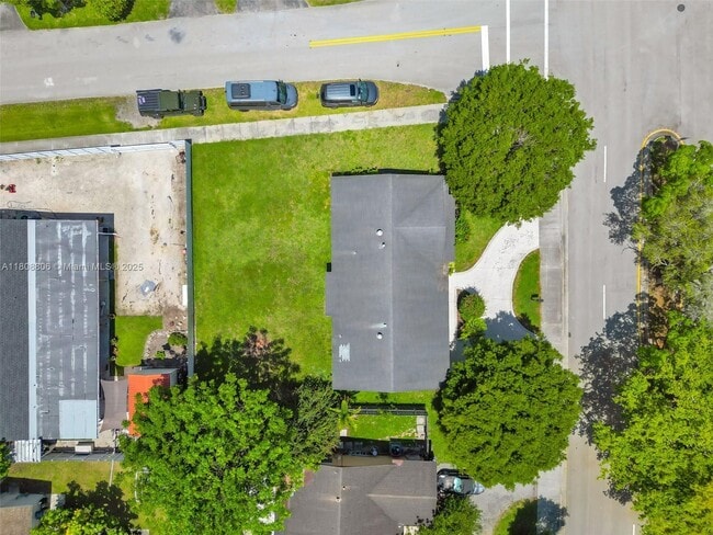 Building Photo - 12520 SW 106th St