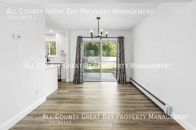 Building Photo - 921 Church St