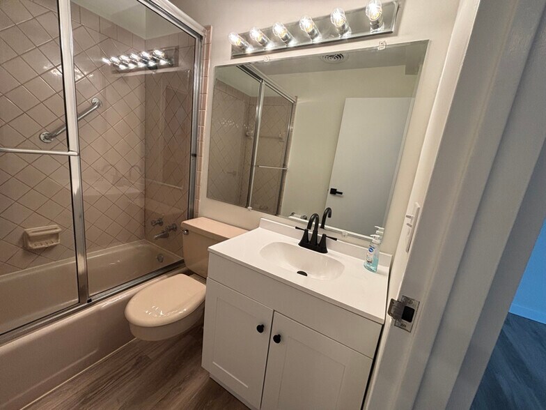 Building Photo - 1815 William Howard Taft Rd