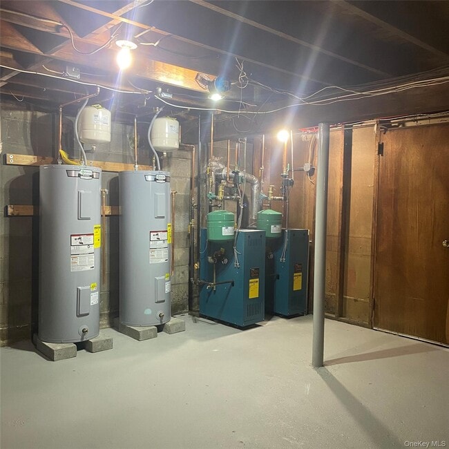 Building Photo - 282 Laurel Rd