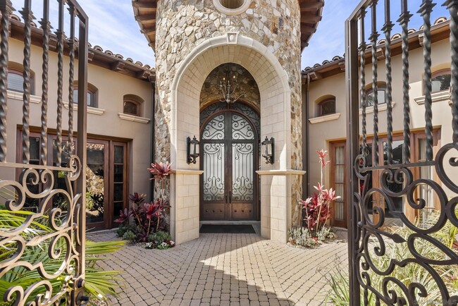 Building Photo - 5130 Rancho Del Mar Trl