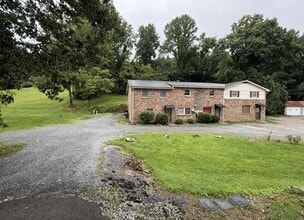 Building Photo - 2506 Elizabethton Hwy