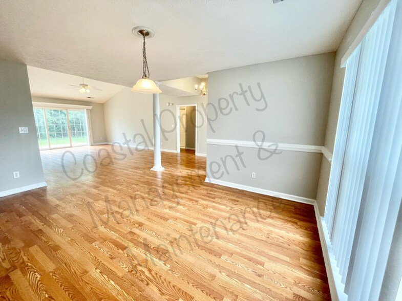 Building Photo - 304 Sherrybrook Dr