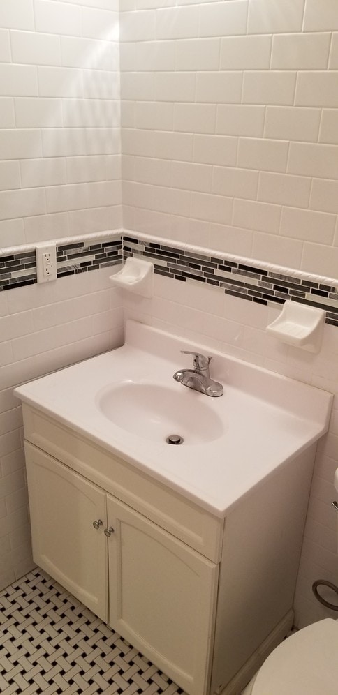 Bathroom 2 - 519 E Market St