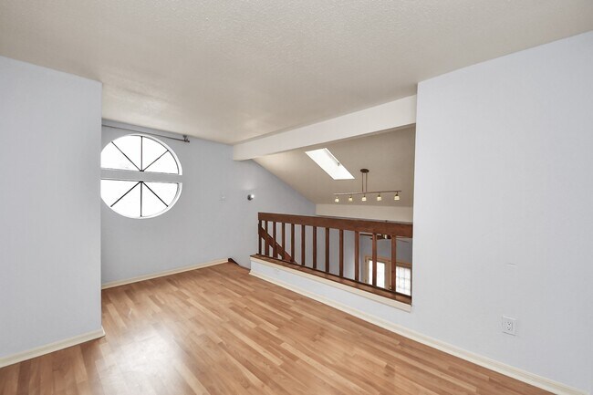 Building Photo - 2425 Holly Hall St