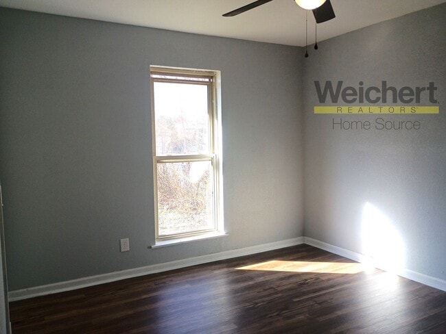 Building Photo - Spacious 4 Bedroom, Fully Updated & Move-In Ready!