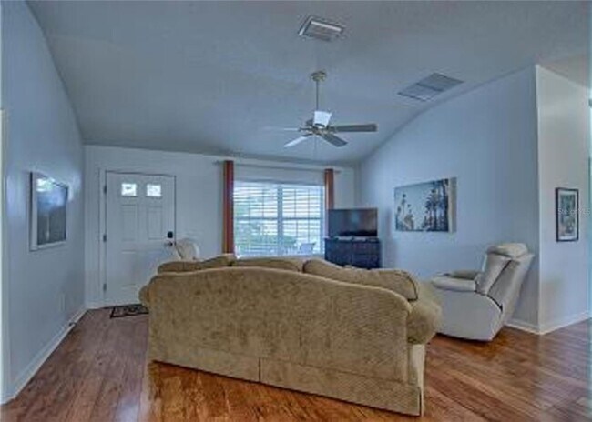 Building Photo - 780 Turbeville Terrace