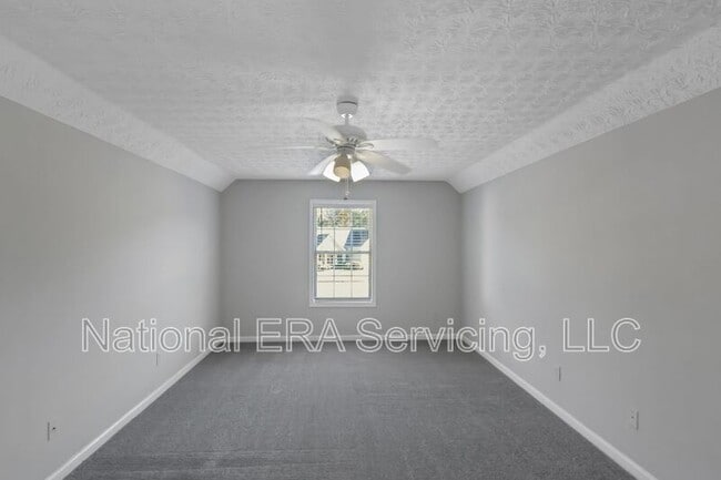 Building Photo - 455 Trelawney Cir