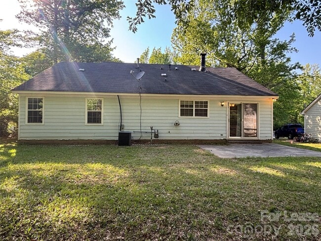 Building Photo - 6714 Marston Ct