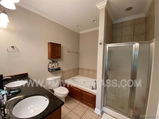 Building Photo - 225 Charleston Dr