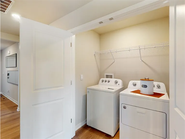 Building Photo - 3393 Dreusicke Dr