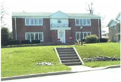 Primary Photo - 4049 W Bancroft St