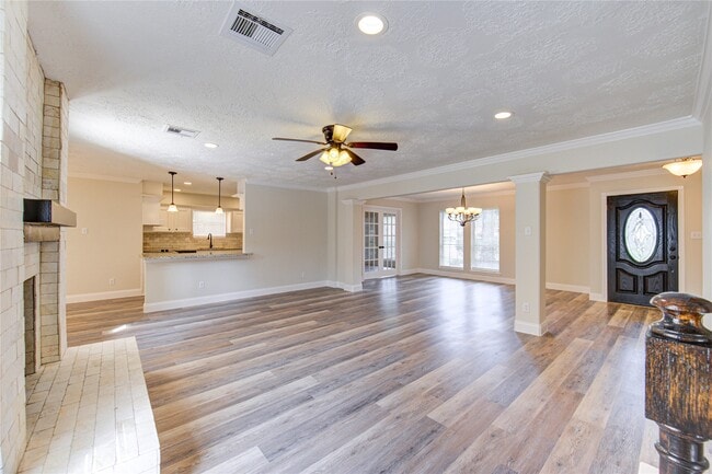 Building Photo - 9115 Taidswood Dr