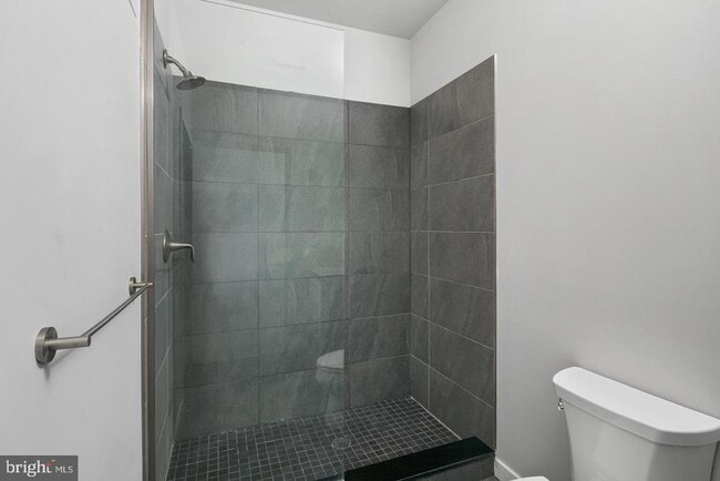 Building Photo - 412 S 13th St