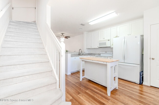 Building Photo - 1390 Hampton Park Ln