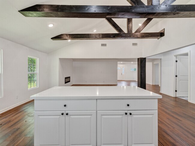 Building Photo - 11515 Iberia Dr