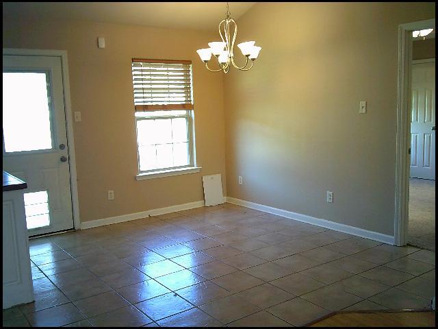 Building Photo - 100 Corbin Cir