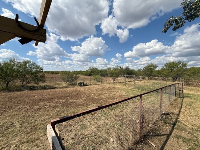 Building Photo - 6227 CR 137