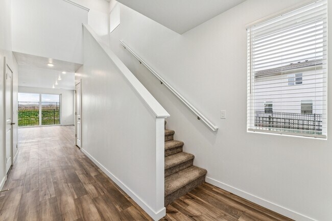 Building Photo - 8276 W Grey Alder Dr