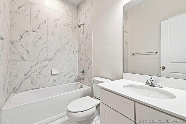 Building Photo - 10597 SW Vasari Way